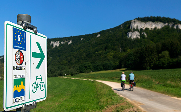 Donau Radweg im Naturpark Obere Donau