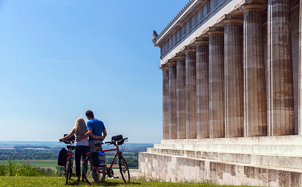 Walhalla am Donau-Radweg