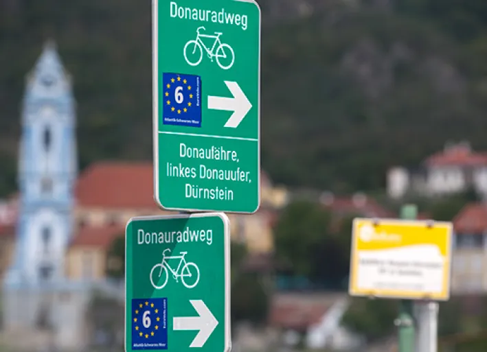 Donau-Radweg-Wegweiser-Oesterreich