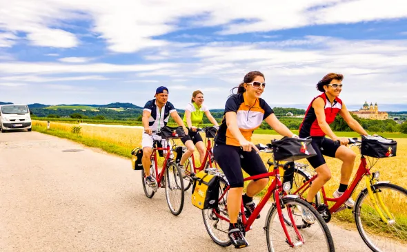 Auf dem Donauradweg